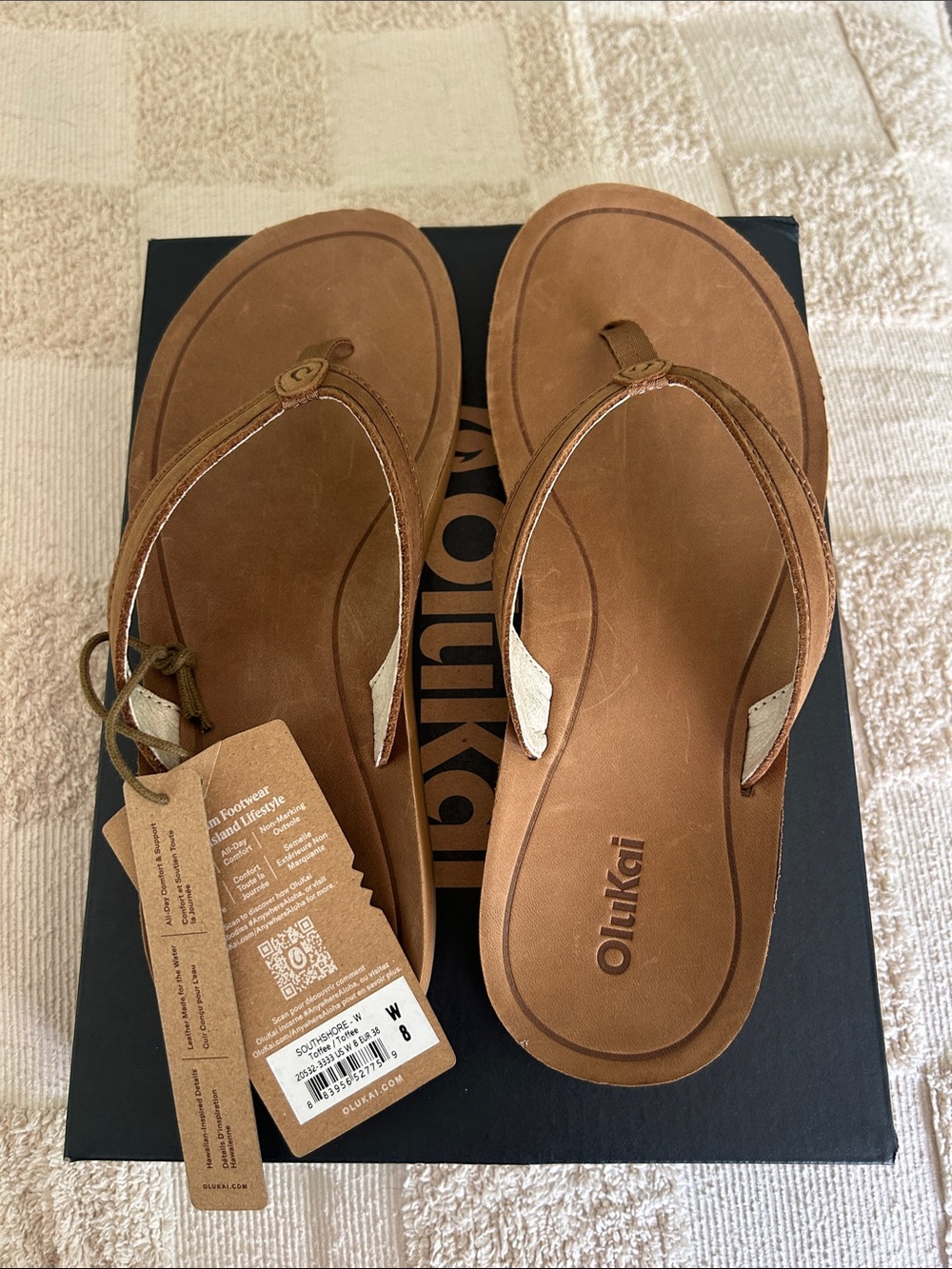 OluKai Tan Leather Thong Sandals